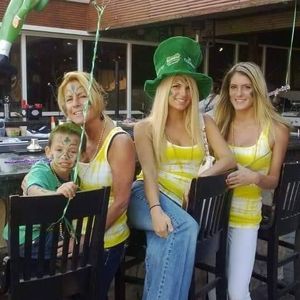 Meet your Posher, Eva